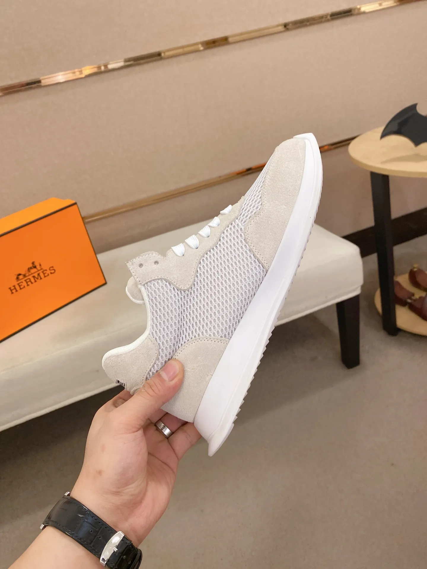 Men's clothing and shoes💰: 420💰《HERMES》【Classic Original Version】Hermès; Top 🔝 Purchasing Agency 🔍🔍Latest 🇺🇸Sold simultaneously at counters, original imported from Italy ▲▲ suede cowhide Equipped with breathable mesh ▲▲Exquisite workmanship (breathable mesh imported from Italy) sole: original sole provided by the original factory, ⚠️exclusive double-layer activity·TPR·rubber·combined molded outsole; Code number: 38-44
